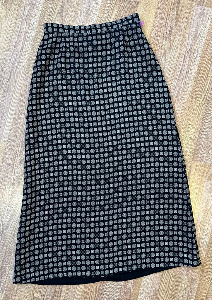 Liz Claiborne circle/square print midi skirt (size 6)