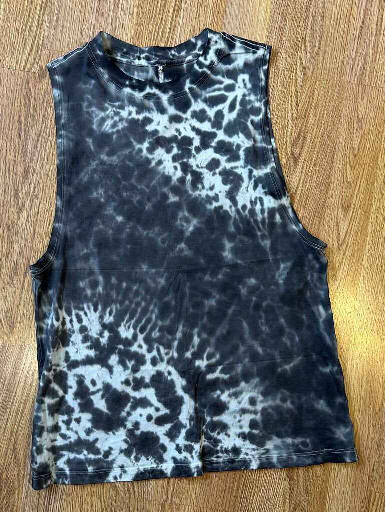 Lululemon tie dye muscle tank (size 8)