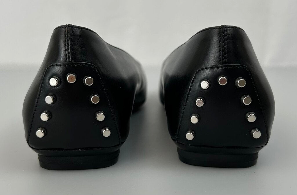 Tods NWOB leather ballet flat (size 6.5)