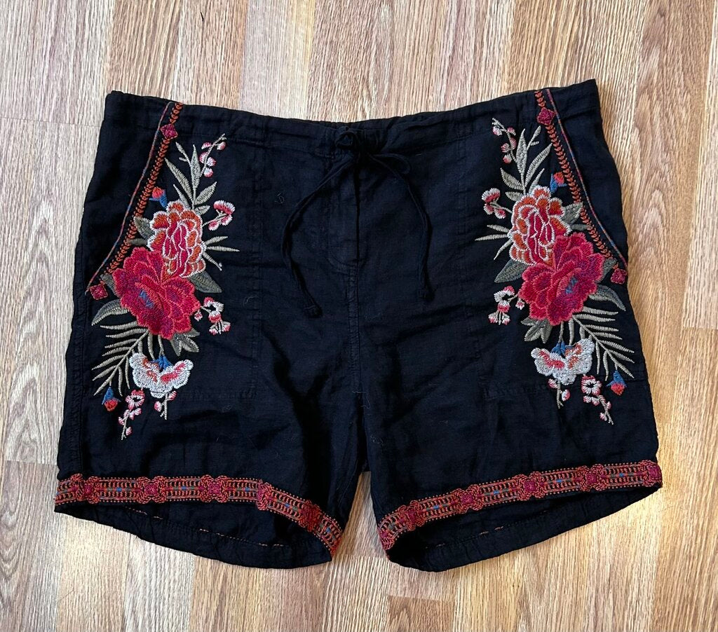 JW (Johnny Was) embroidered draw string linen short (L)
