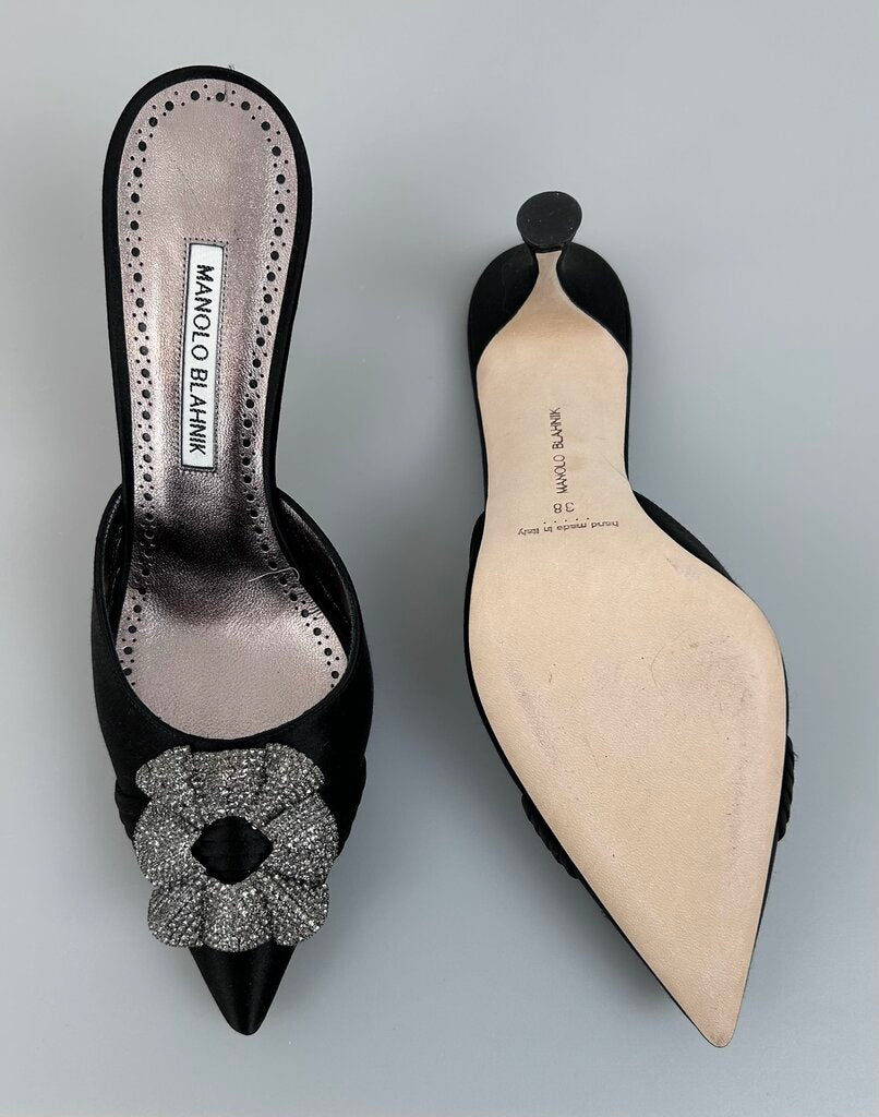 Manolo Blahnik Salvora 90 embellished mule (size 7.5)