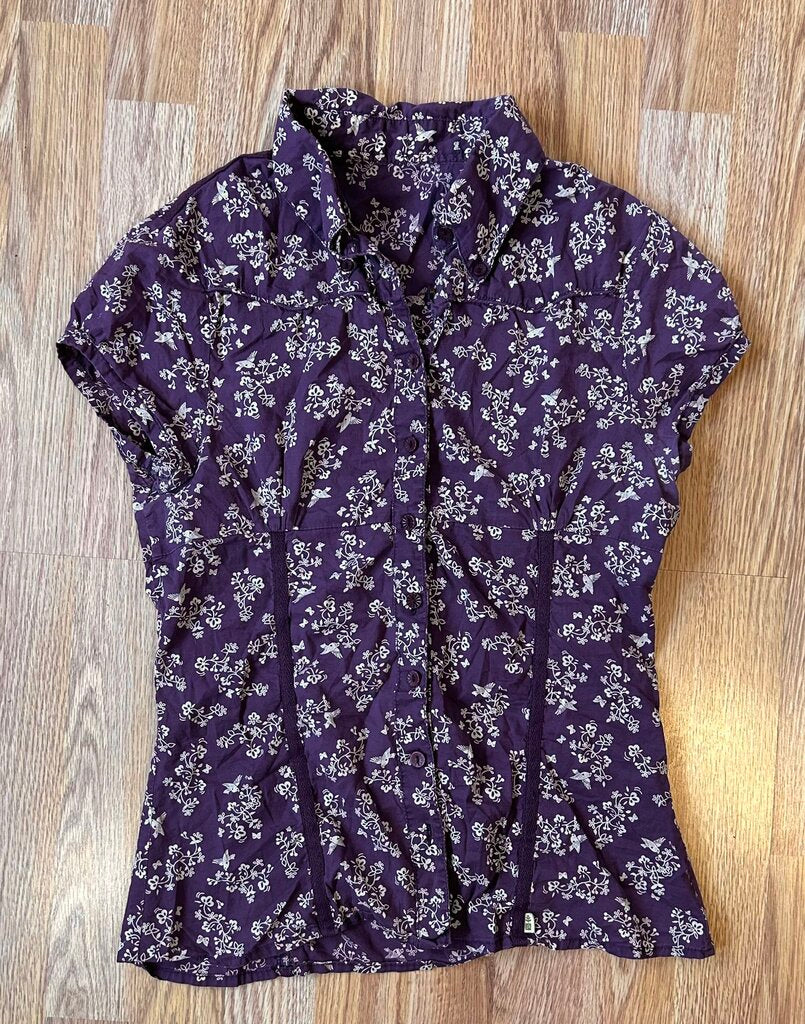 100% cotton button-up blouse (XS/S)