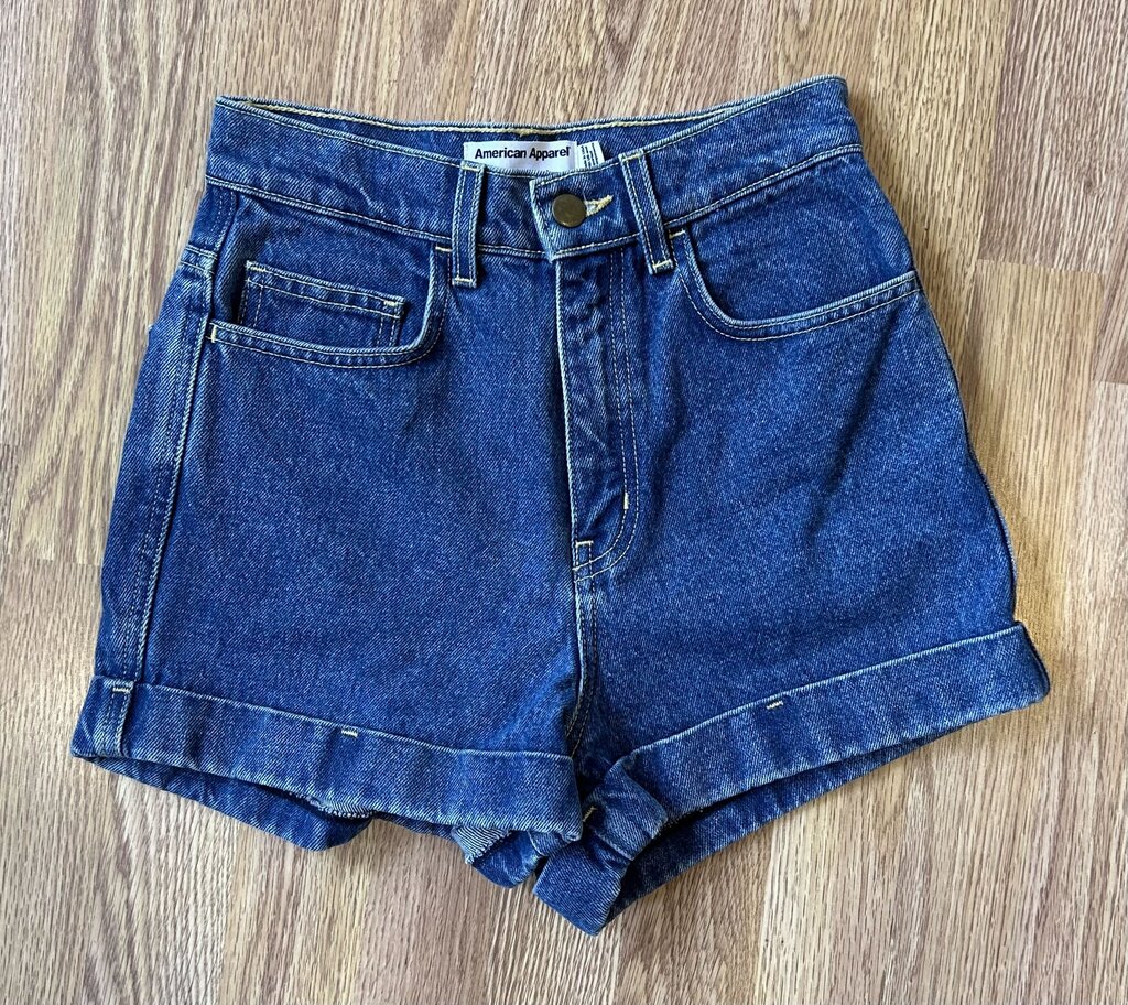 American Apparel denim "The High Waist Cuff Short" (size 25)
