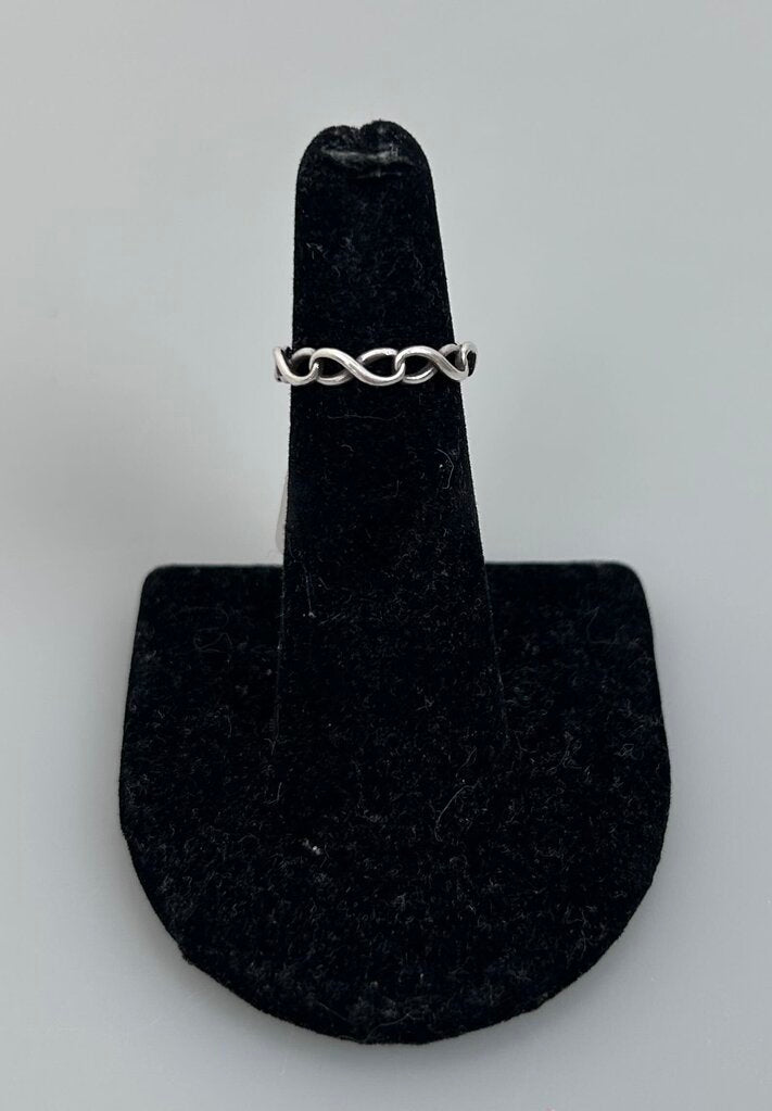 Tiffany Narrow Infinity Ring (size 4)