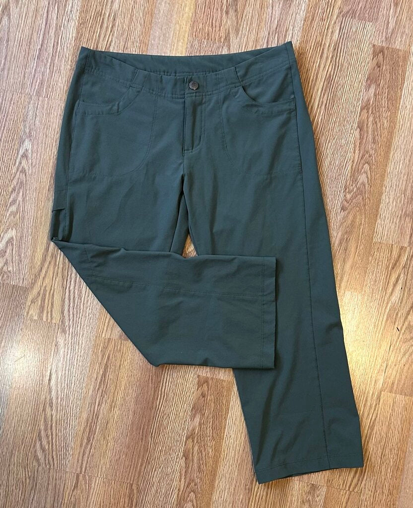 Patagonia crop hiking capri (size 4)