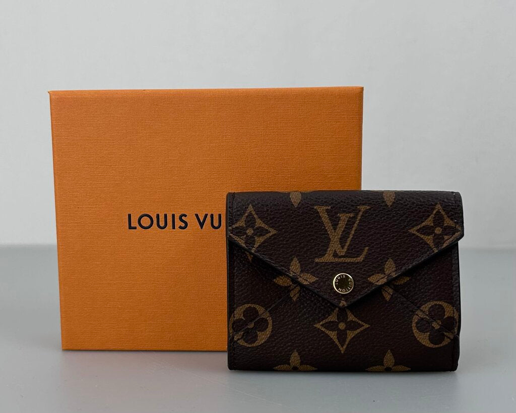 Louis Vuitton "Celeste" wallet
