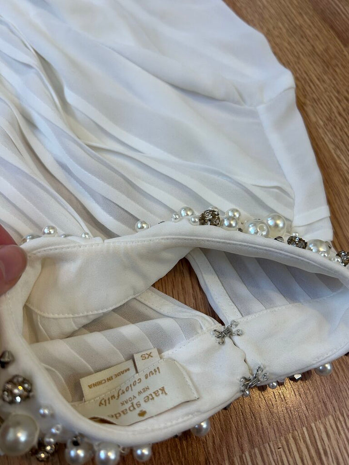 Kate Spade pearl collar plisse button down (XS)