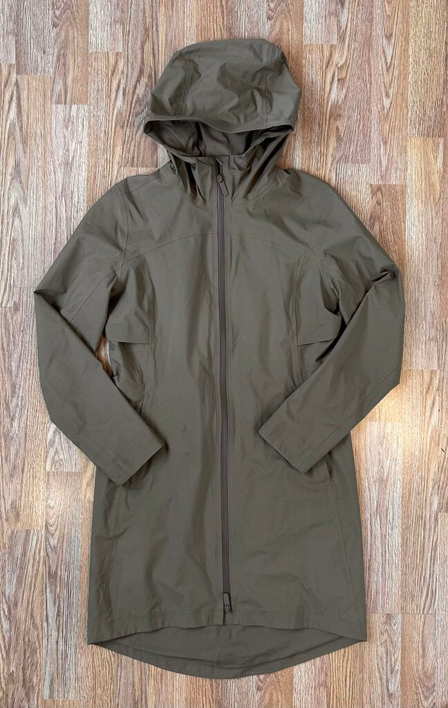Lululemon rain rebel jacket (size 4)