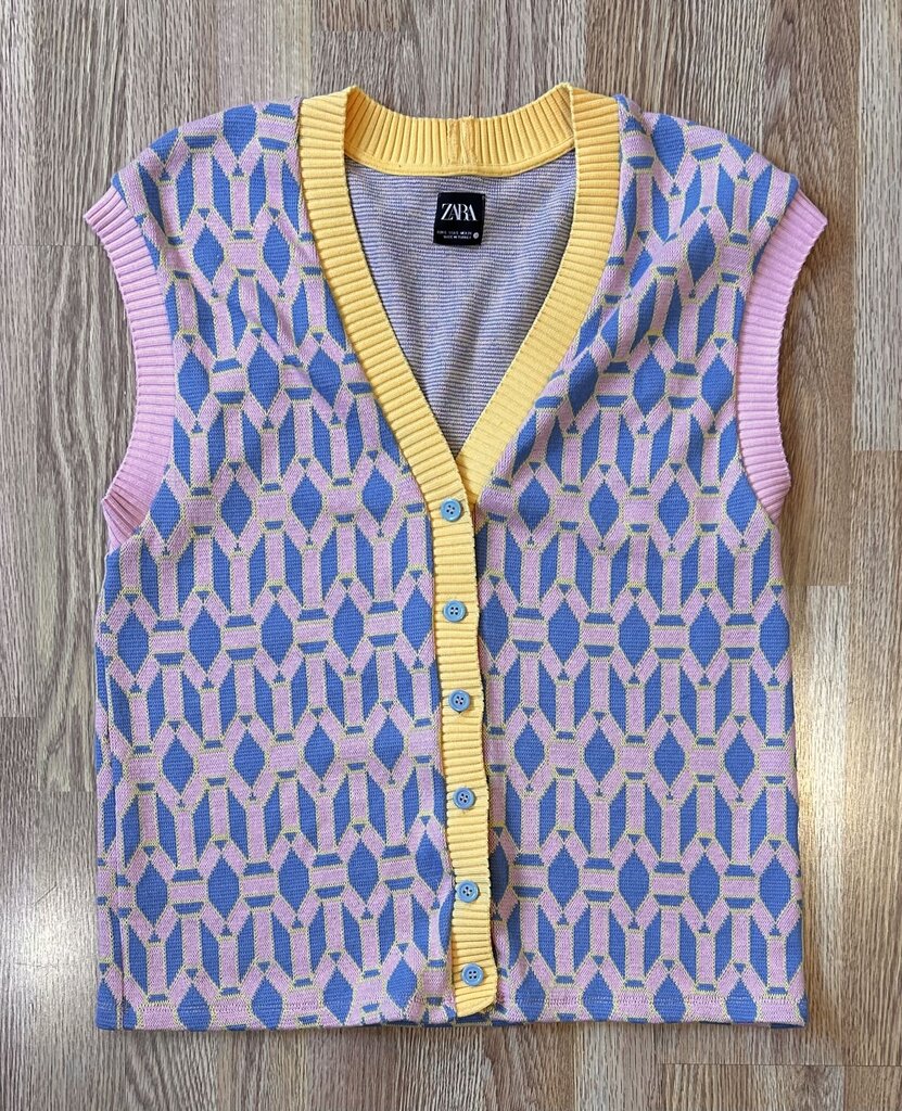 Zara graphic argyle knit sweater vest (S)