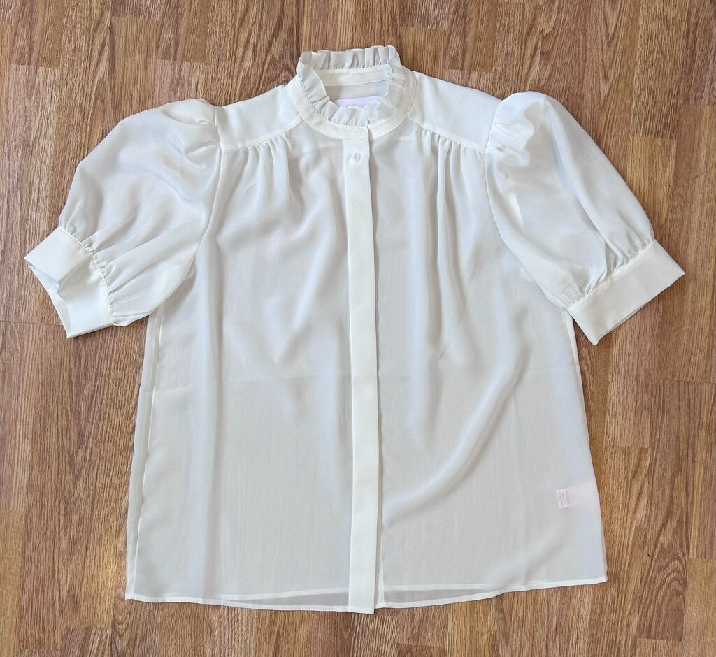 Selkie puff sleeve button down (M)