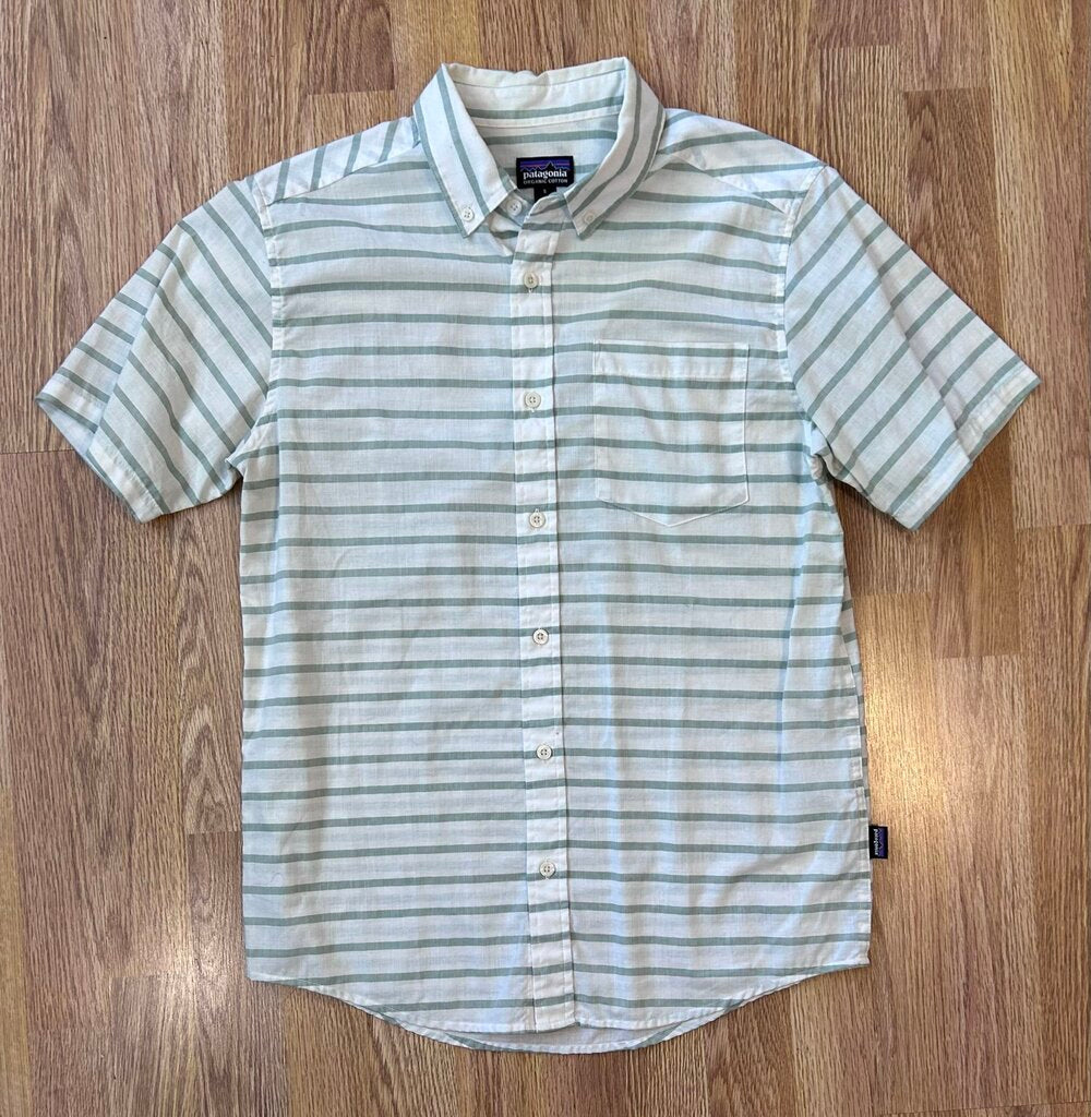 Patagonia striped button down (S)