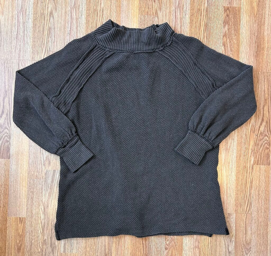 We The Free cowl neck thermal pullover (M)