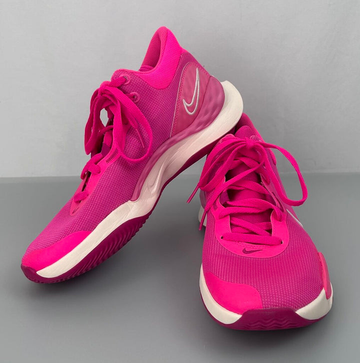 Nike Elevate 3 Renew sneaker (size 11)