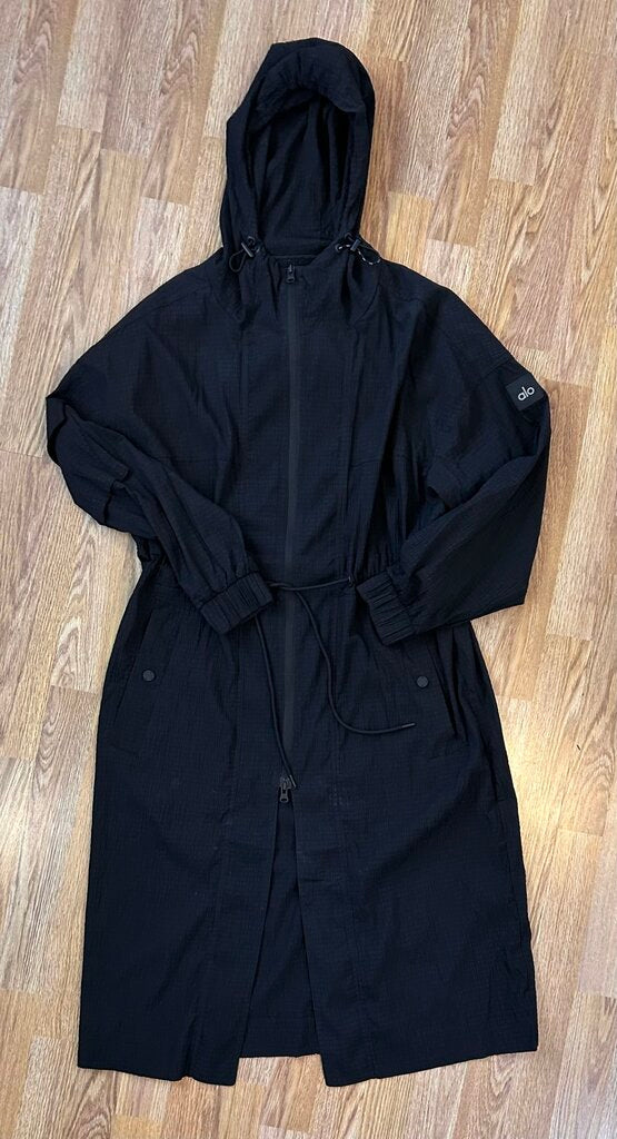 Alo Yoga crinkle cinch waist hooded jacket (S/M)