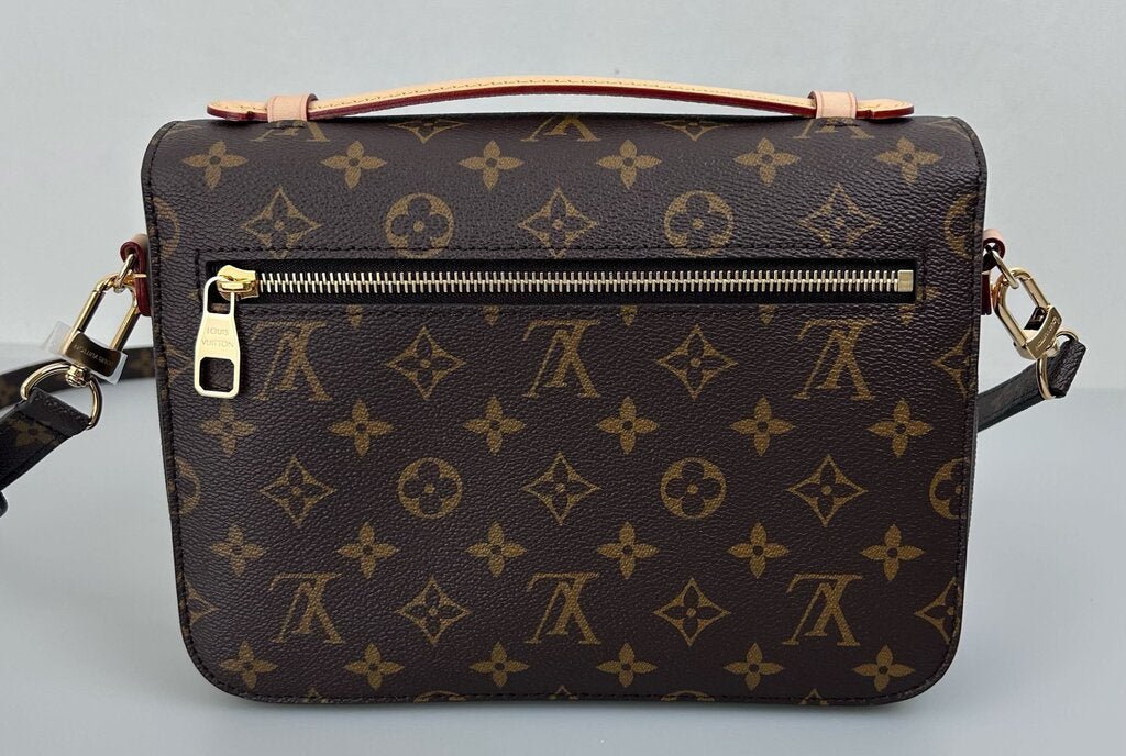 Louis Vuitton NWB Pochette Metis