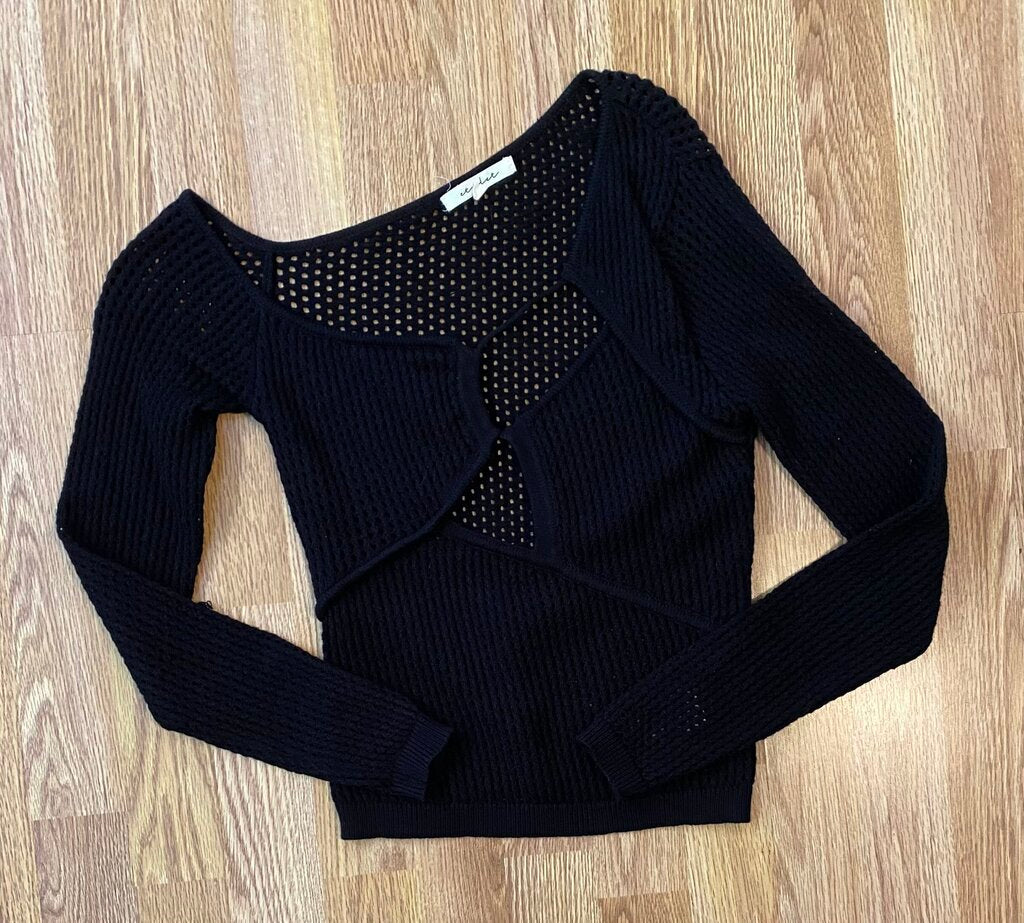 et clet open weave asymmetrical cutout top (S)