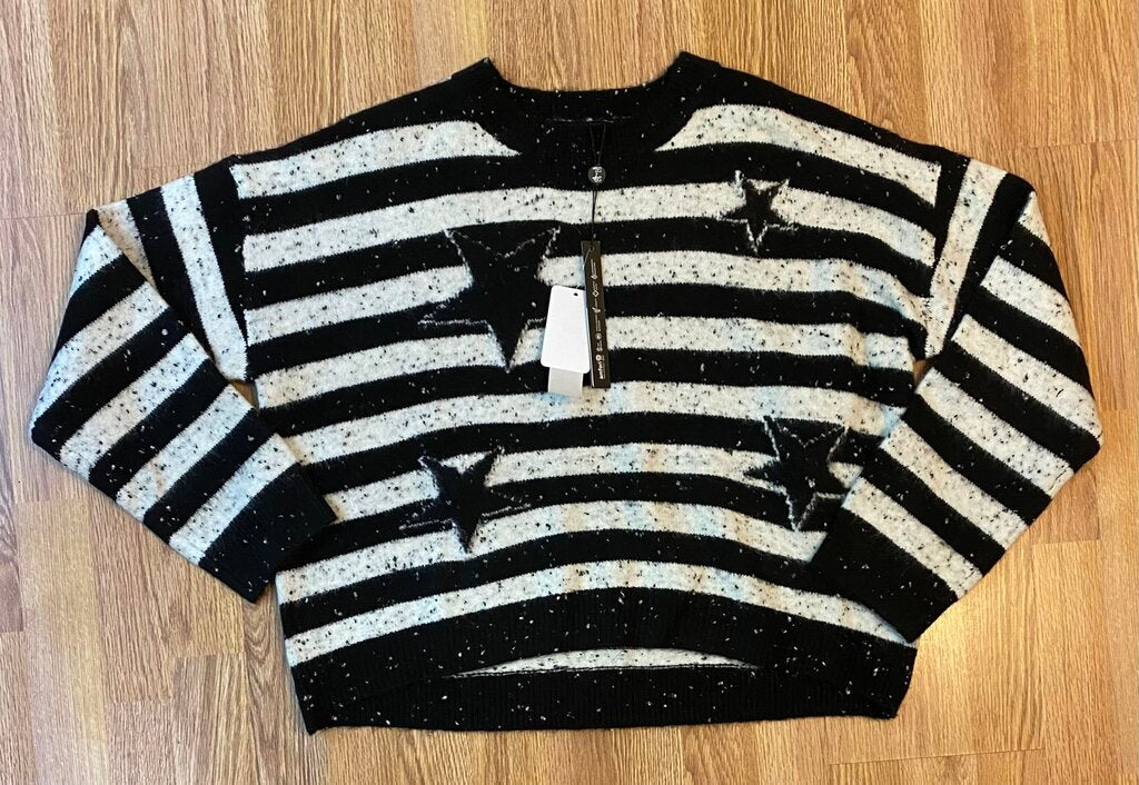Lyla & Luxe NWT stars/stripes "Jessie" sweater (M)