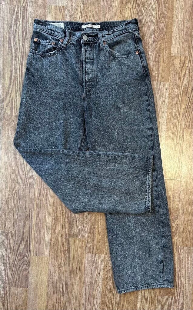 Levi's ribcage straight crop jean (size 28)