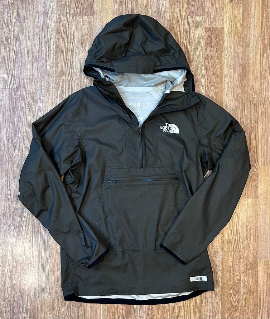 The North Face half-zip front pouch rain shell (M)