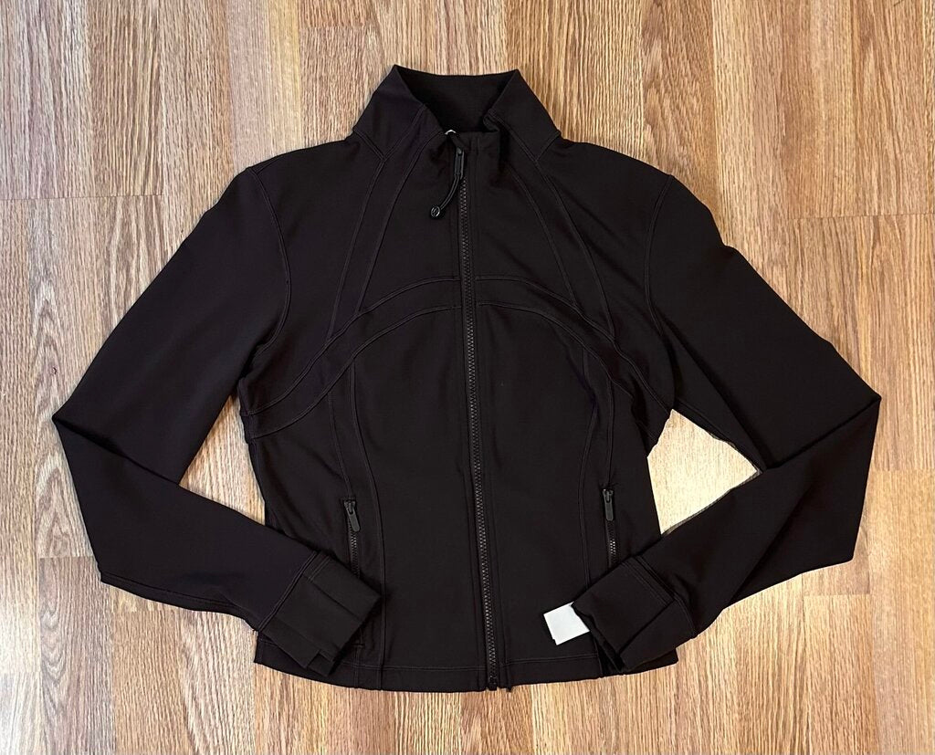 Lululemon Define Cropped Jacket (size 10)