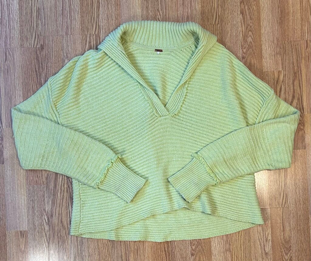 Free People deep-v collared chunky knit sweater (L)