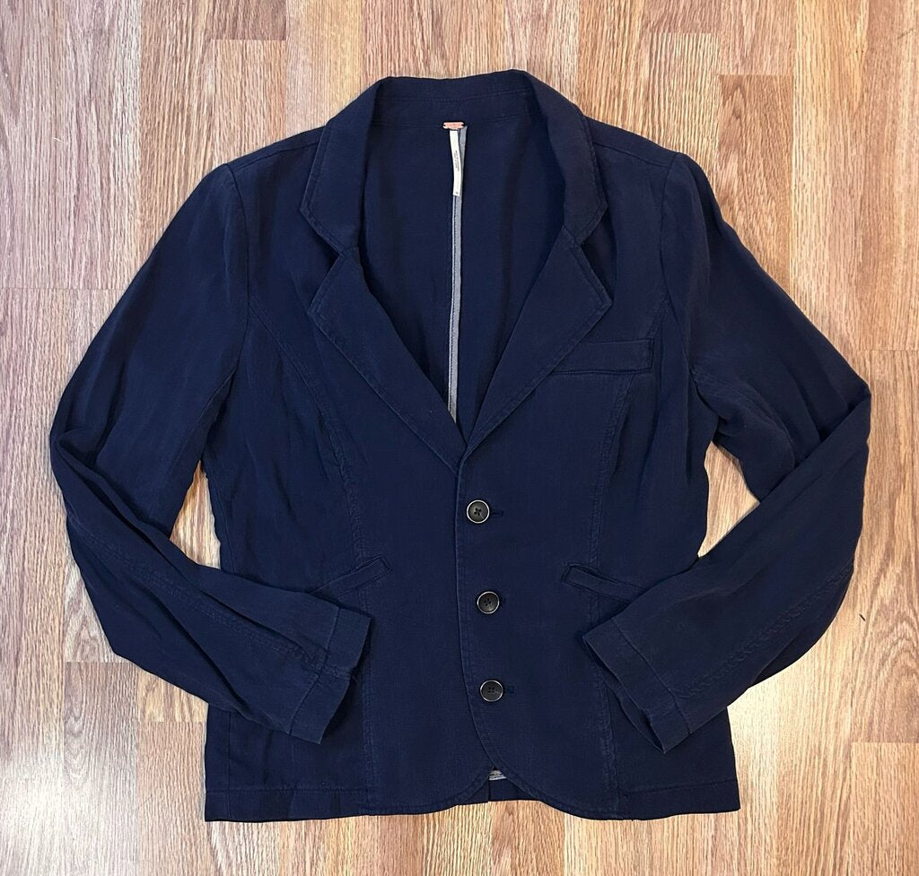 Free People lightweight 3-button blazer (size 10)