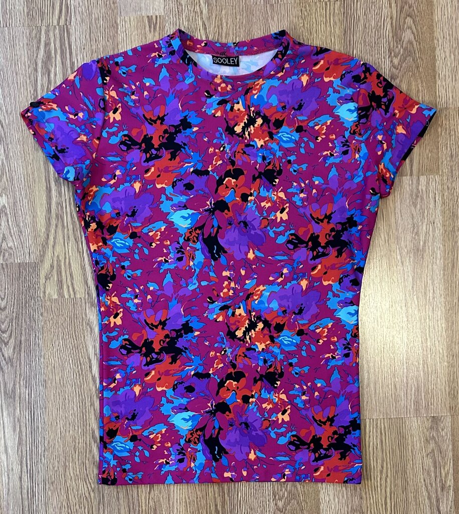 Sooley spandex floral print tee (L)