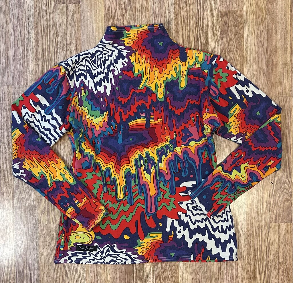 Mandy Lee Dawe (local) graphic print mockneck pullover (M)