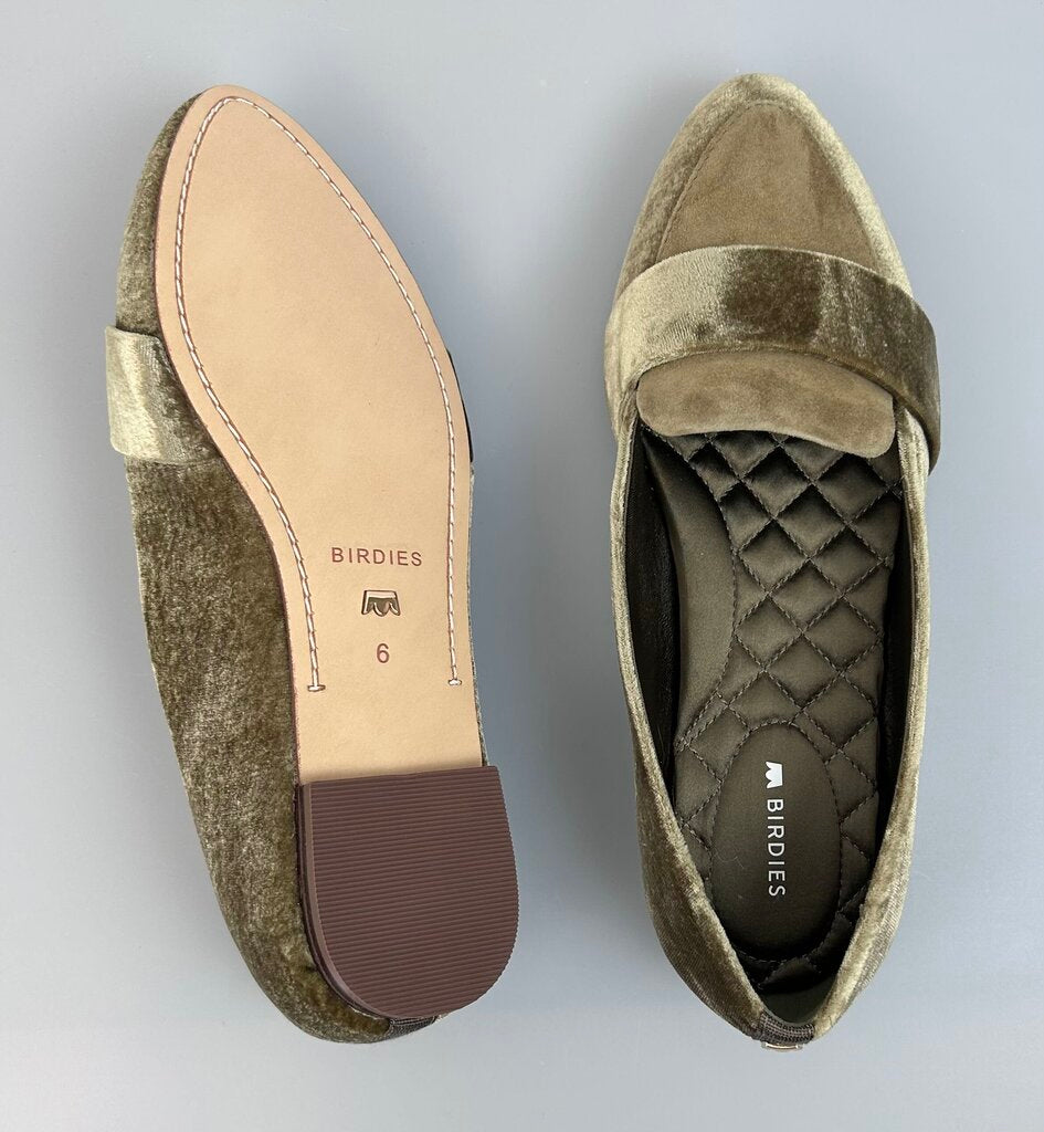 Birdies velvet slip-on loafer (size 6)