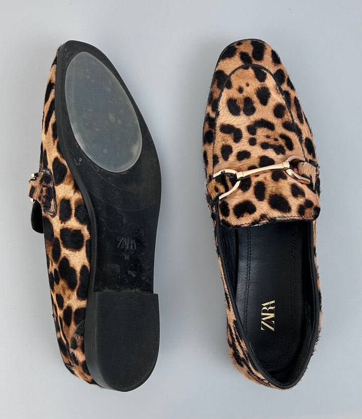 Zara leopard print loafer (size 7-7.5)