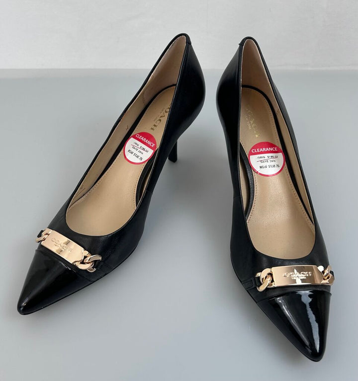 Coach cap toe chain logo pumps (size 8)