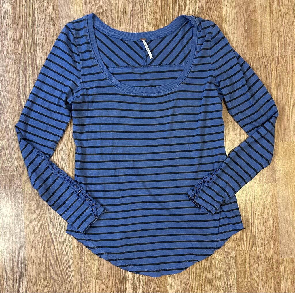 Free People striped lace/stud wrist tee (L)