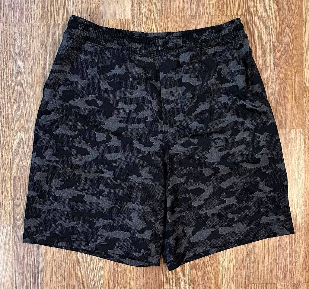 Lululemon camo print lined trunks (L)