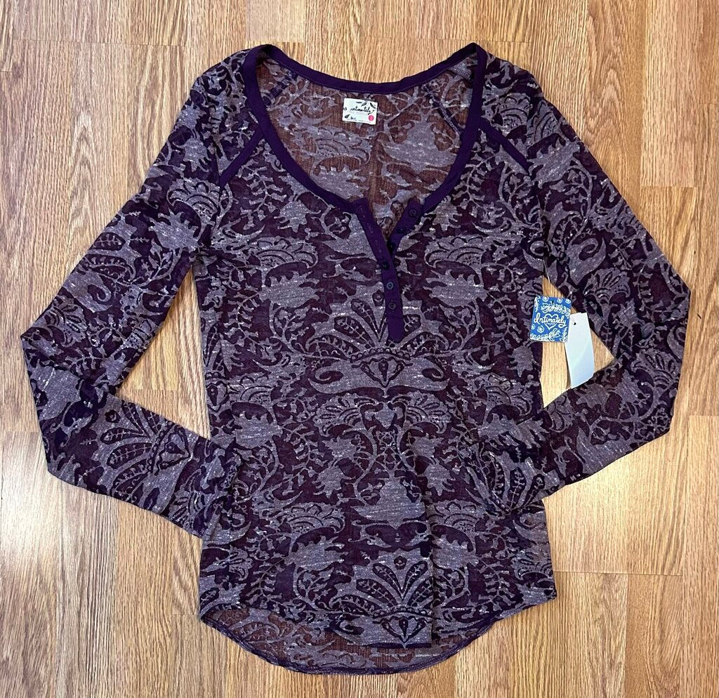 Intimately Free People NWT thin floral henley tee (L)