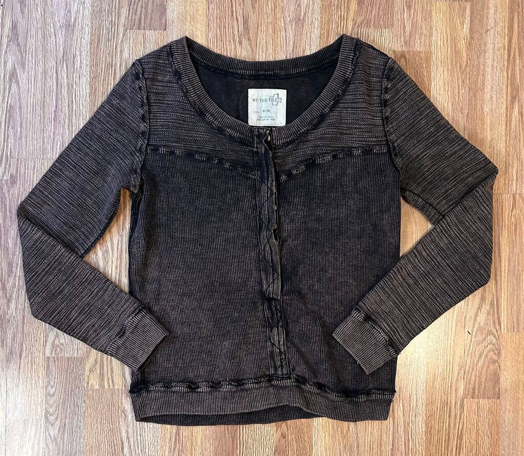 Free People button front pullover (M)