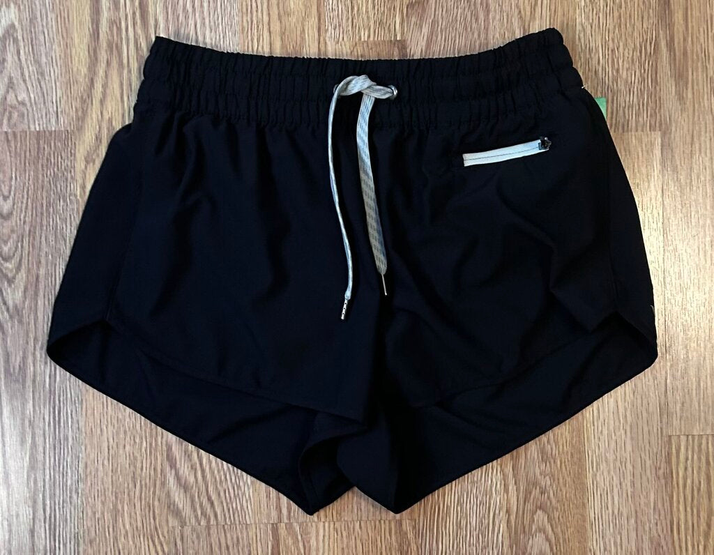 Vuori "Clementine" running shorts (S)