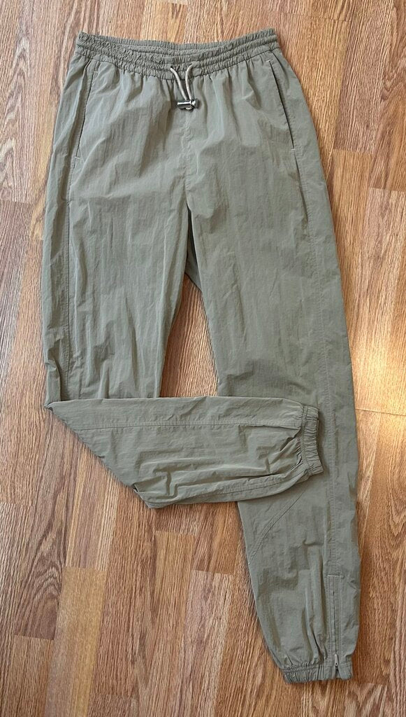 Lululemon evergreen track pant (size 2)