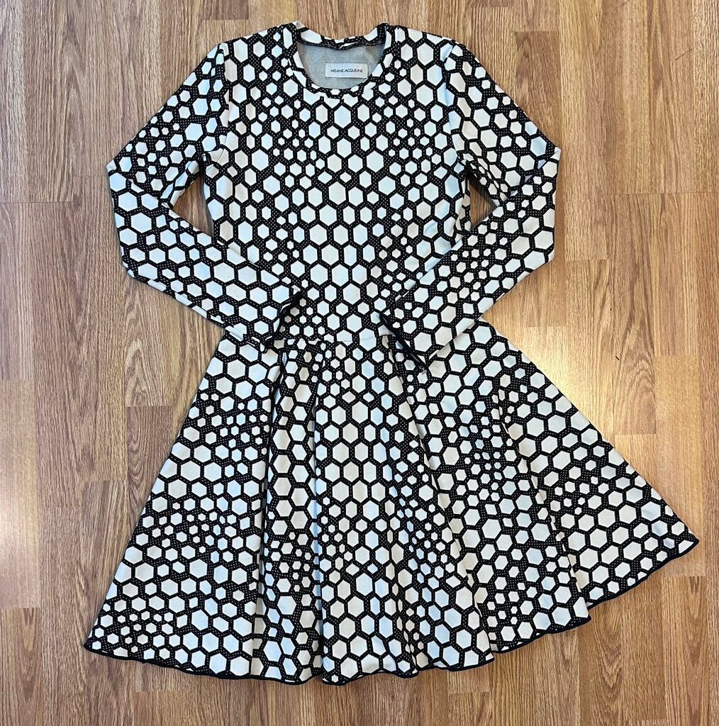 Melanie Jacqueline hexagon print fit flare twirl dress (M)