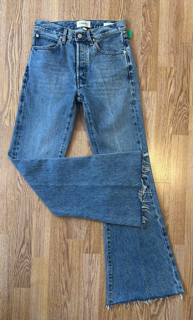 Frame "The Lax" fray hem flare jean (size 23)