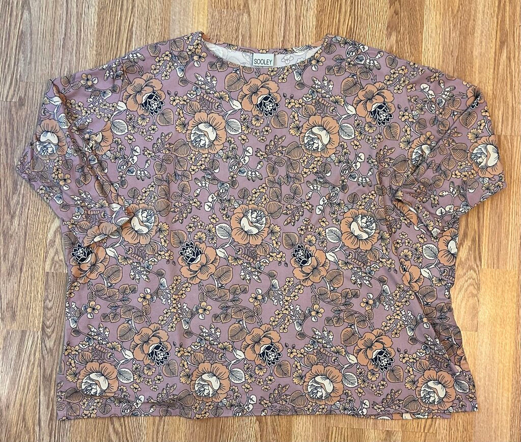 Sooley floral soft velour long sleeve tee (XL)
