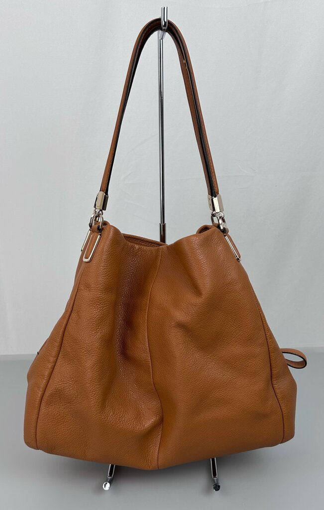 Coach 3-compartment leather shoulder bag
