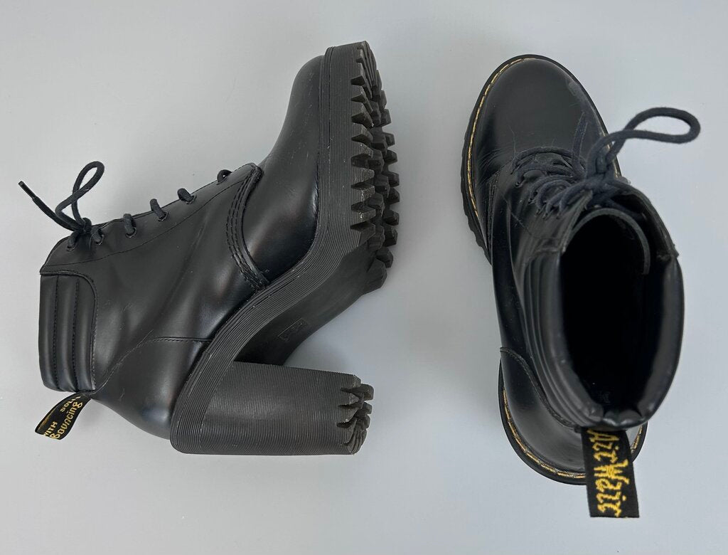 Dr. Martens Persephone padded collar heeled boot (size 8)