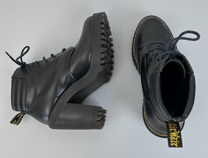 Dr. Martens Persephone padded collar heeled boot (size 8)