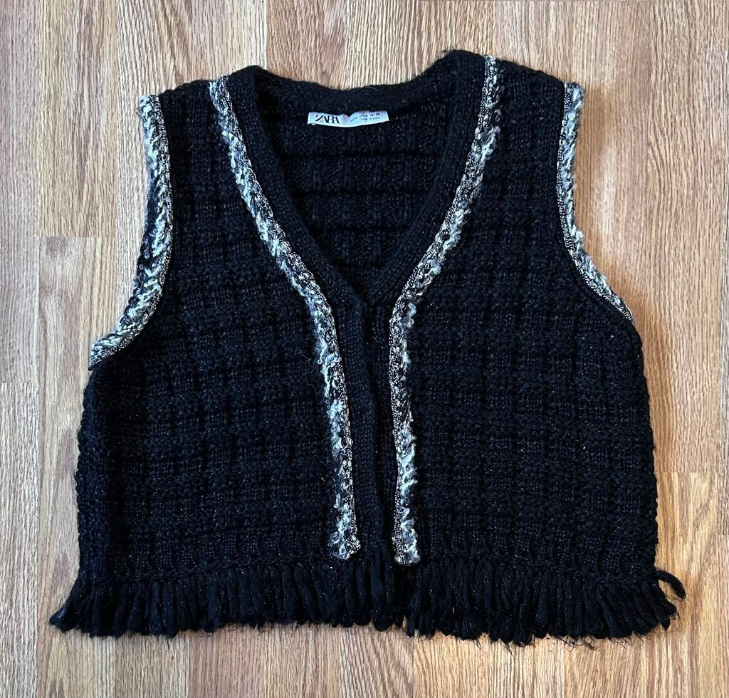 Zara fringe knit button beaded detail cropped vest (M)