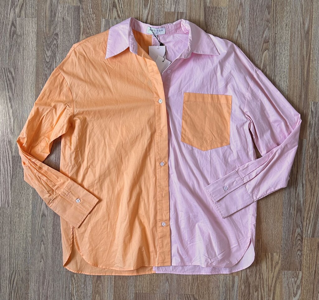Madison the label 100% cotton colourblock button down (M)