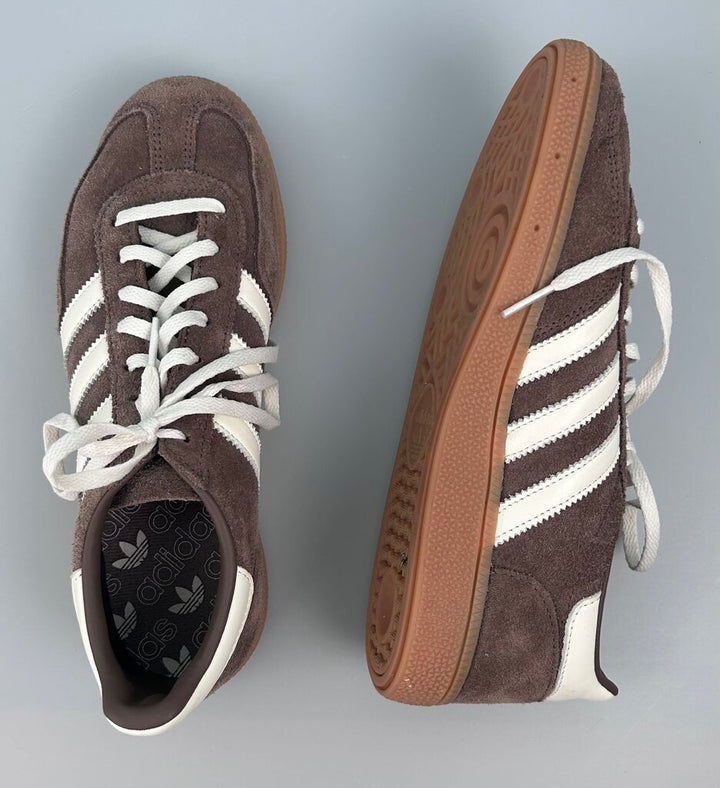 Adidas suede handball spezial sneaker (size 8.5-9)