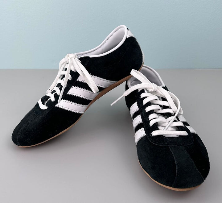 Adidas suede 'Tokyo' sneaker (size 6)