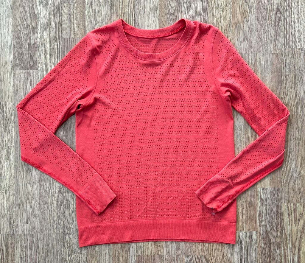 Lululemon perforated detail long sleeve (size 6)