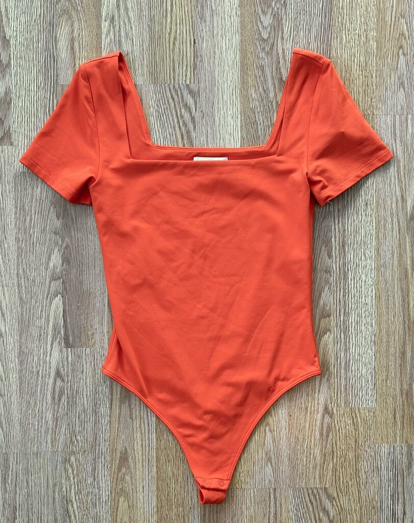 Babaton square neck contour bodysuit (S)