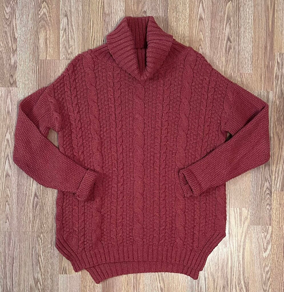 Cotton Country cotton blend cable knit turtleneck sweater (M)